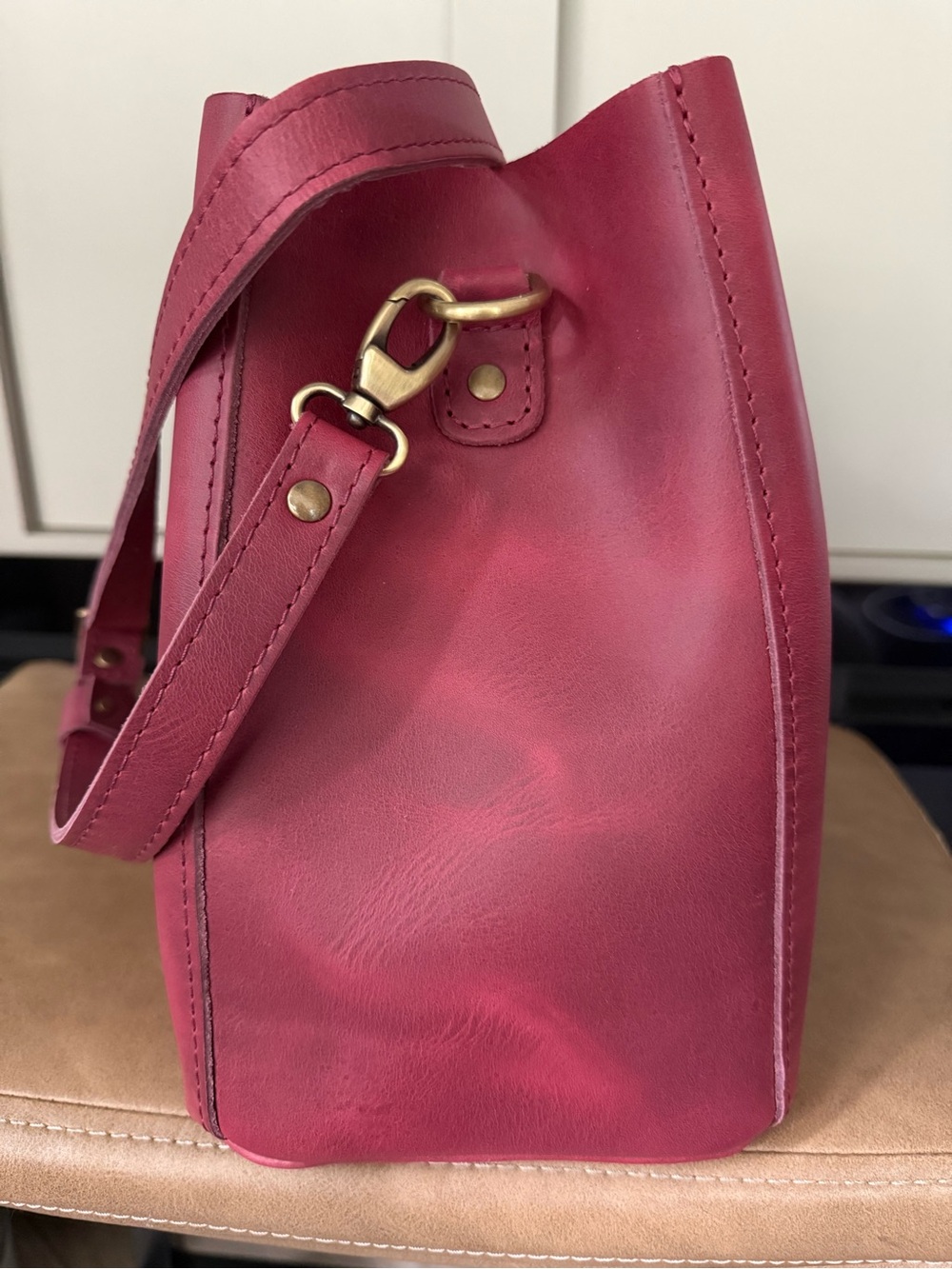 PLG Anemone Butterfly Bucket Crossbody - Picture 4 of 6